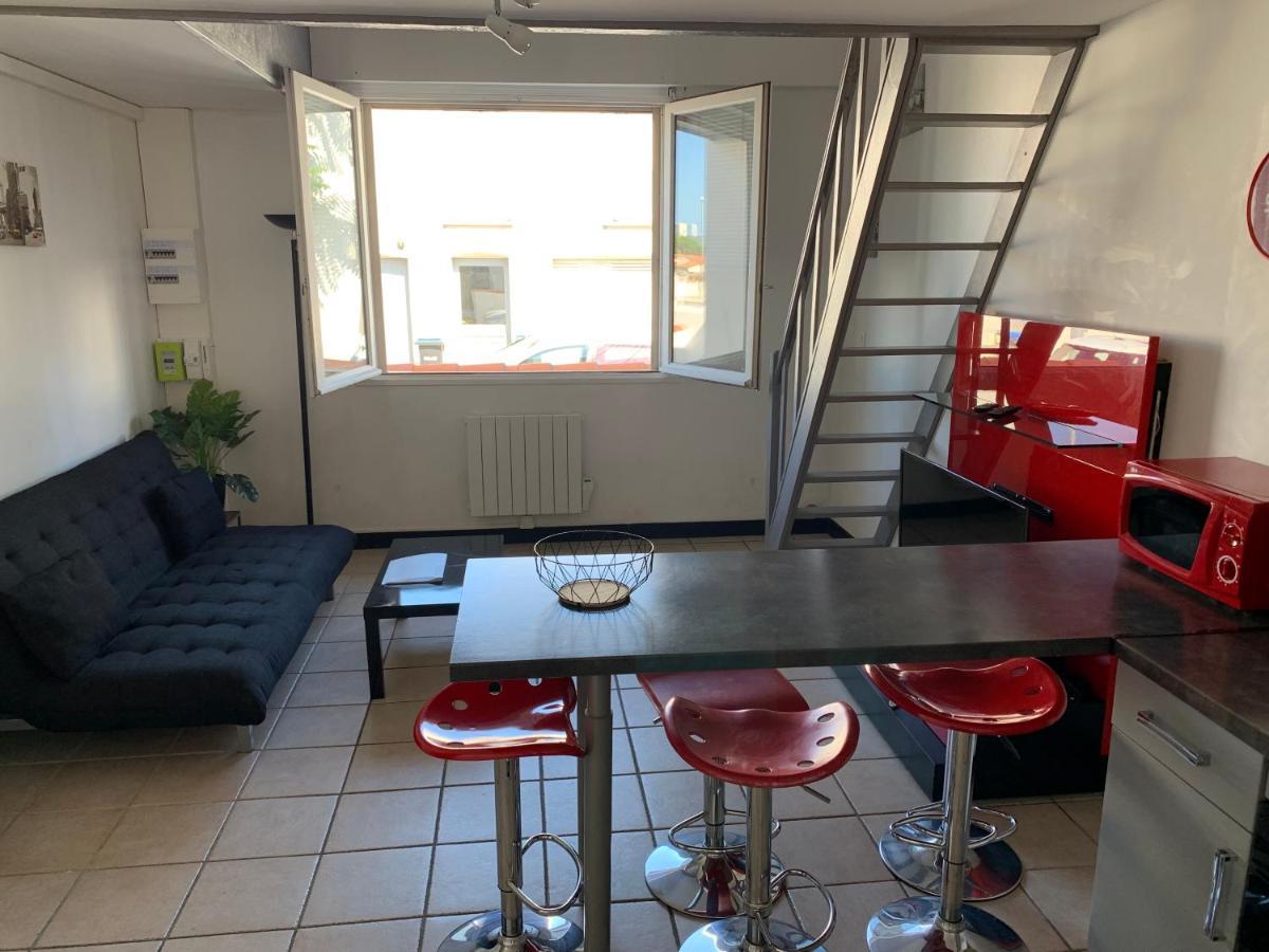 Appartement T3 Tout Confort En Duplex A 20Mn A Pied Du Centre-Ville Avec Tv Et Wifi La Rochelle  Exterior foto
