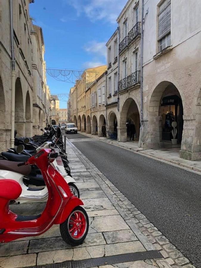 Appartement T3 Tout Confort En Duplex A 20Mn A Pied Du Centre-Ville Avec Tv Et Wifi La Rochelle  Exterior foto